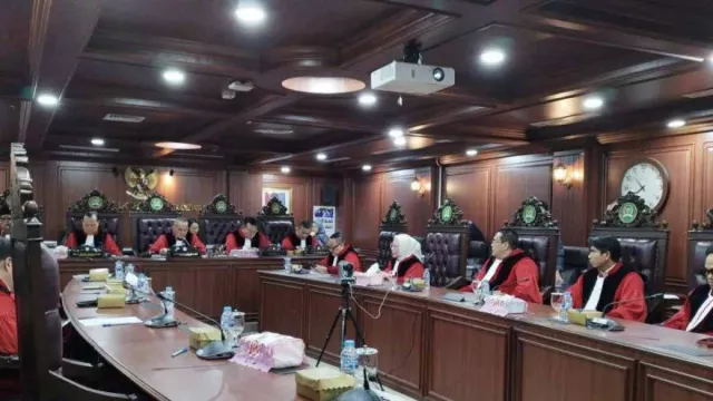 Ahmad Sahroni, Nafa Urbach, dan Eko Patrio Langgar Kode Etik, Sanksi Diperpanjang - GenPI.co