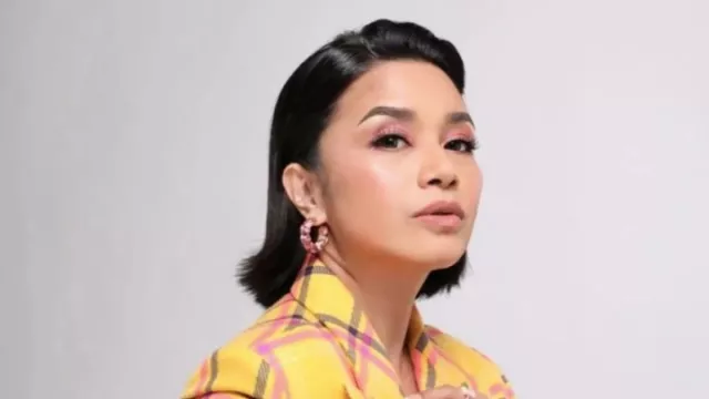 Luncurkan Lagu Baru, Ruth Sahanaya Tidak Akrobat Vokal - GenPI.co