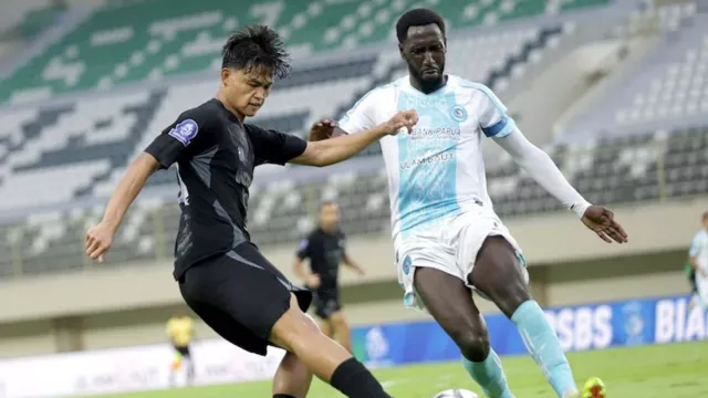 Persita Tangerang Takluk! Pendekar Cisadane Diberi Pelajaran PSBS Biak - GenPI.co