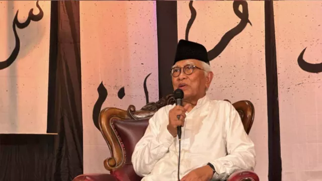 Gus Mus Sebut Orang NU Tidak Paham Sejarah Jika Dukung Soeharto Jadi Pahlawan - GenPI.co
