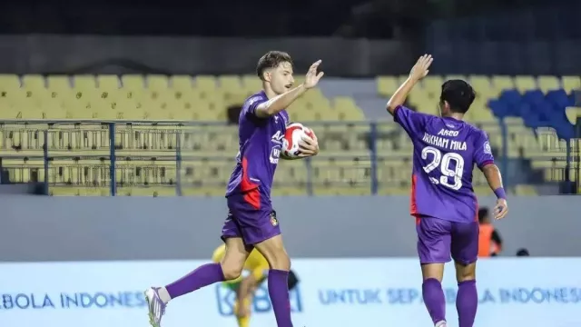 Persik Kediri Ambisi Kandaskan Persija Jakarta Demi Perbaiki Posisi Klasemen - GenPI.co