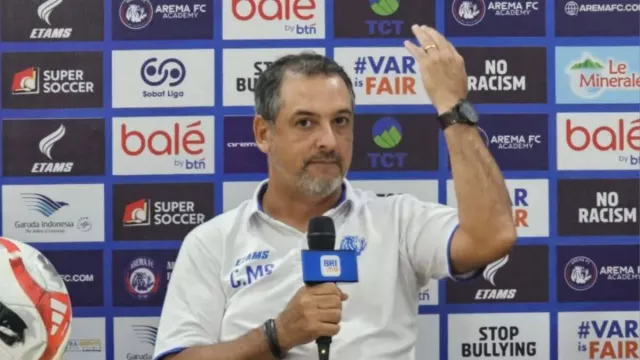 Arema FC Fokus Benahi Stamina Jelang Derbi Jatim, Lawan Persebaya Surabaya - GenPI.co