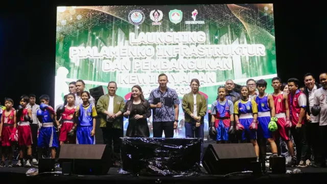 Dorong Pembangunan Berkelanjutan, AHY Disambut 50.000 Warga Sulut di Pesta Rakyat 2 - GenPI.co