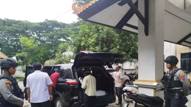 KPK Geledah Kantor Disbudparpora Ponorogo, Soroti Pengadaan Proyek Monumen Reog - GenPI.co