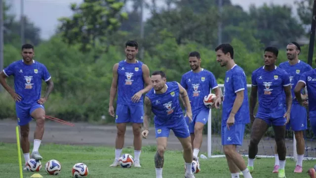 Mark Klok Antusias Sambut Laga Persib Bandung vs Dewa United - GenPI.co