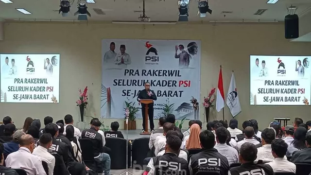 Ahmad Ali Ungkap Jokowi Janji Totalitas Agar PSI Menang di Pemilu 2029 - GenPI.co