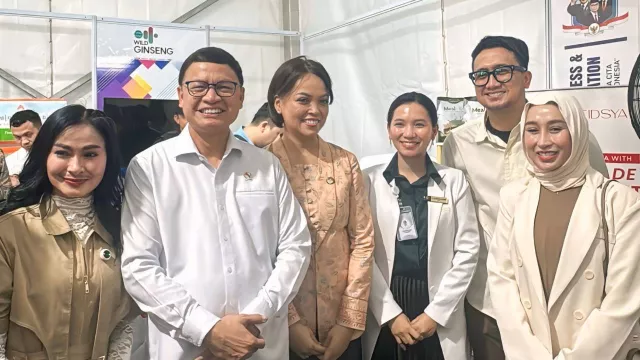 Reza Gladys Meriahkan Gebyar ABG BPOM, Dorong Sinergi Inovasi Kesehatan - GenPI.co