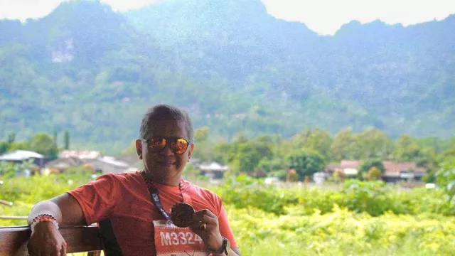 Hasto Kristiyanto Finish 10K Event Lari, Teringat Merespons Lengsernya Soeharto - GenPI.co