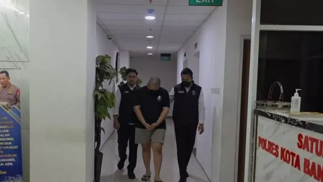 Modus Rekrutmen Pilot, Pelaku Tipu 3 Korban hingga Rp800 Juta - GenPI.co