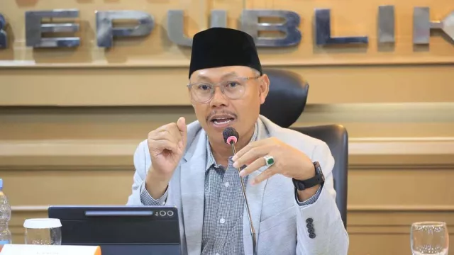 DPD RI Minta Danantara Hati-hati, Rencana Investasi ke GOTO dan Grab Disorot - GenPI.co