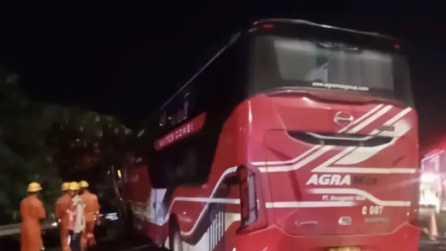 Kecelakaan Tol Cipali, Sopir Bus Ngantuk dan Ngebut 97 Km/Jam - GenPI.co