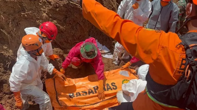 Korban Meninggal Longsor Cilacap Jadi 20 Orang, 2 Masih Dicari - GenPI.co