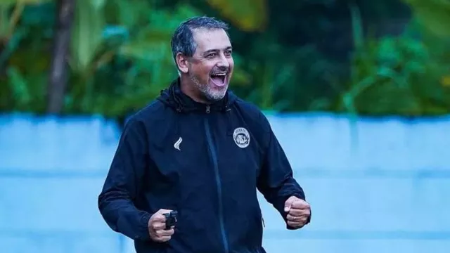 Arema FC Pincang Lawan Persebaya Surabaya, 3 Pemain Dipastikan Absen - GenPI.co