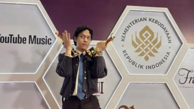 Menang 5 Trofi AMI Awards 2025, Baskara Anggap Bonus Saja - GenPI.co