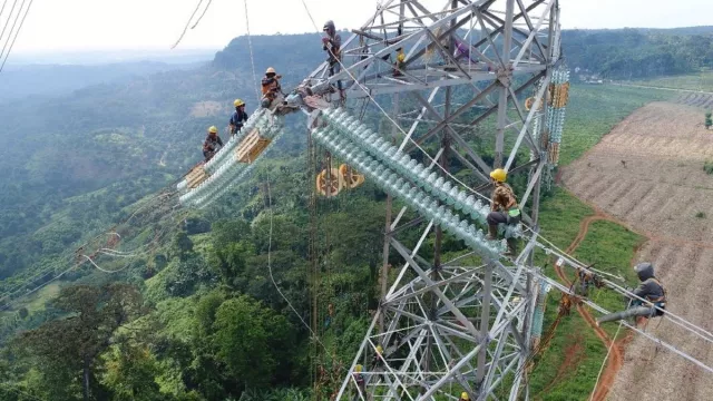 PLN Perkuat Jaringan Listrik Cikarang-Karawang, Industri Kini Nikmati Suplai Stabil - GenPI.co