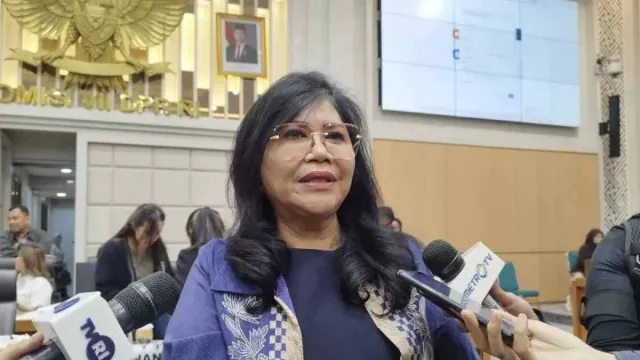 DPR RI Sebut Kunjungan Wisman Kalah Saing, Minta Kebijakan Visa Dievaluasi - GenPI.co