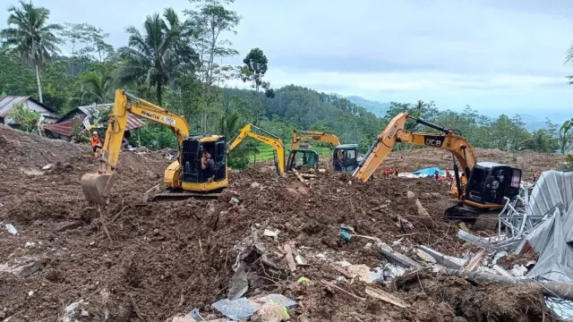 Pencarian Korban Longsor Banjarnegara Diperpanjang 3 Hari, 16 Orang Masih Hilang - GenPI.co