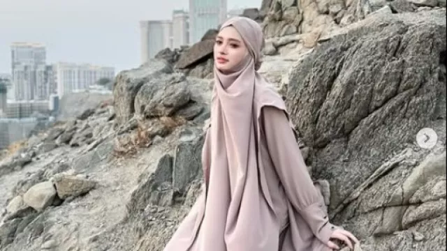 Inara Rusli Diterpa Isu Selingkuh, Ibu Virgoun Cemaskan Cucu - GenPI.co