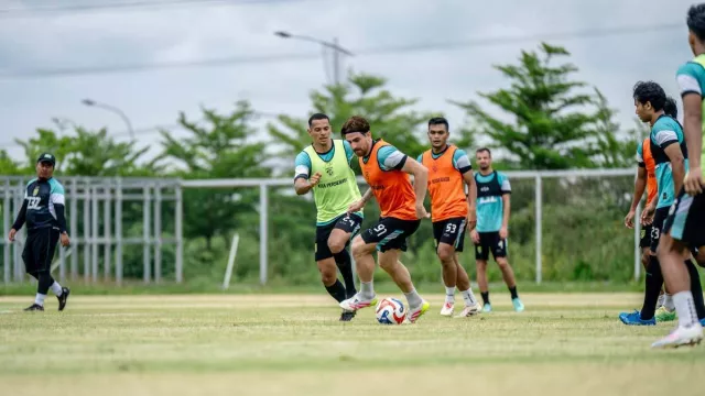 Persebaya Surabaya Fokus Pulihkan Mental Jelang Lawan Bhayangkara FC - GenPI.co