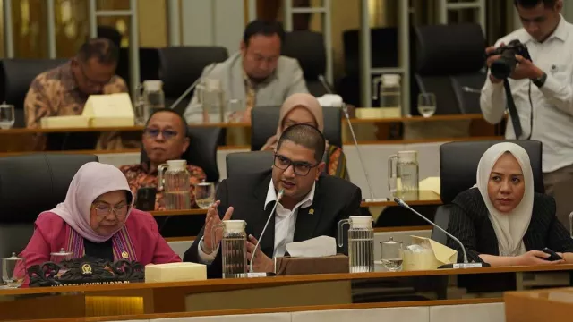 DPR RI Pelototi Isu Pembabatan Hutan Mangrove untuk Rumah Pribadi Pejabat - GenPI.co