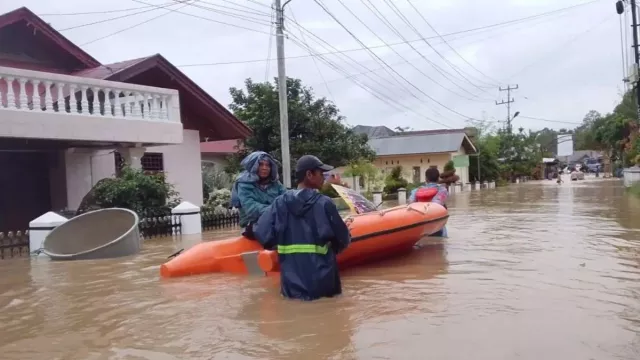 Pemerintah Gencarkan Modifikasi Cuaca Redam Hujan Ekstrem di Sumatra - GenPI.co