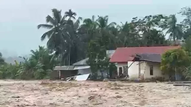 Infrastruktur Rusak Parah Akibat Bencana, Kerugian Padang Pariaman Capai Rp268 Miliar - GenPI.co