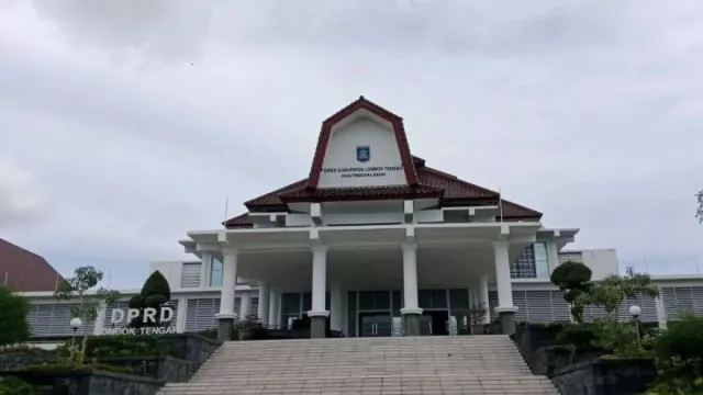 Dono Kasino Indro Resmi Jadi Anggota DPRD Lombok Tengah, Diharap Amanah - GenPI.co