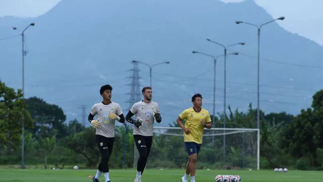 Persib Bandung vs Borneo FC, Bobotoh Diharap Penuhi Stadion GBLA - GenPI.co