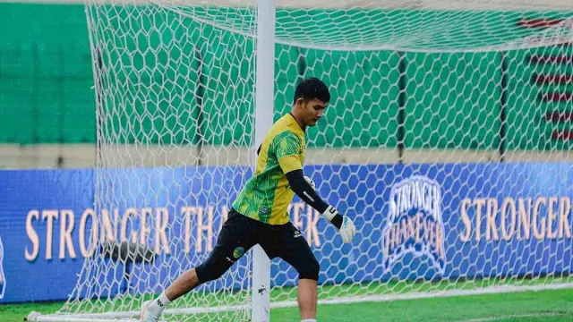 Kiper PSIM Yogyakarta Harlan Suardi Absen 2 Bulan Akibat Cedera - GenPI.co