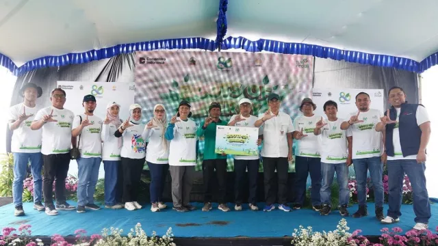 PLN Perkuat Aksi Hijau, Ribuan Pohon Ditanam di Jawa Tengah dan Jawa Barat - GenPI.co