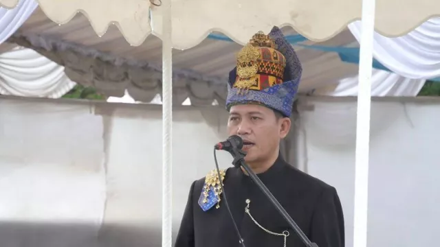 Menyerah Hadapi Bencana dan Pilih Umrah, Bupati Aceh Selatan Dipecat Gerindra - GenPI.co