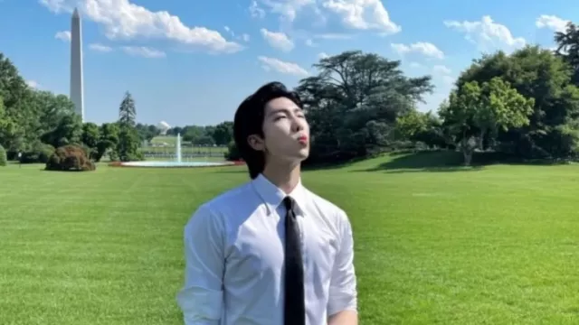 RM Akui BTS Sempat Ingin Dibubarkan, Tetapi Cinta Mengalahkan Segalanya - GenPI.co