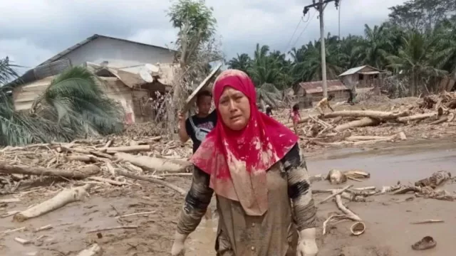 Korban Banjir Aceh Tamiang Masih Krisis Air Bersih, Belum Mandi dan Mulai Sakit - GenPI.co