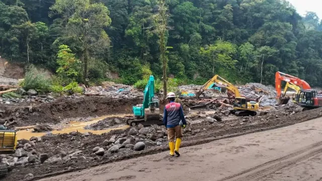 Tambahan BBM Disalurkan Lewat 16 SPBU Siaga Bencana di Sumbar - GenPI.co