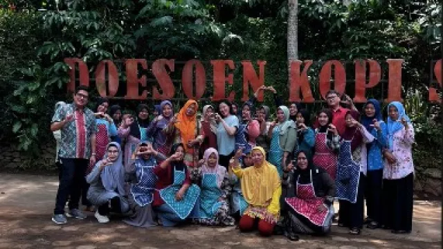 Penyangga Ekonomi Keluarga, Istri Petani Kopi Harus Diberi Pendampingan Berkelanjutan - GenPI.co