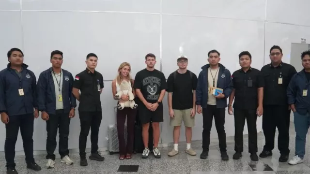 Langgar Izin Tinggal dan Lalu Lintas, Bintang Porno Inggris Dideportasi - GenPI.co