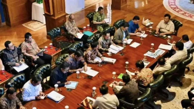 Prabowo Subianto Minta Harga Bahan Pokok Stabil saat Libur Akhir Tahun - GenPI.co