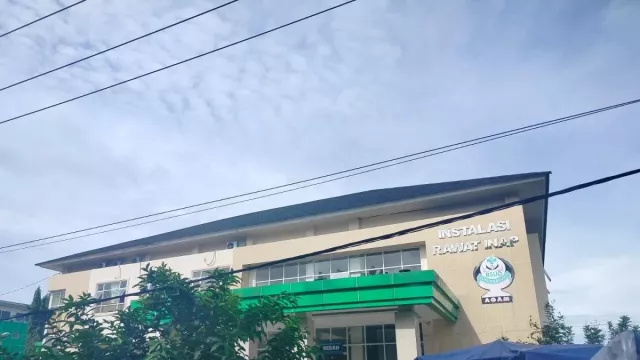 Pengungsi Banjir Agam Diduga Keracunan Muntah dan Diare, Dinkes Selidiki Dapur Umum - GenPI.co