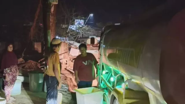 Bantuan Air Bersih Mulai Masuk Aceh Tamiang, 2 Hari Sekali - GenPI.co