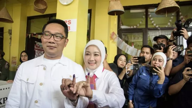 Atalia dan Ridwan Kamil Absen di Sidang Perdana Cerai, Mediasi Tetap Berjalan - GenPI.co