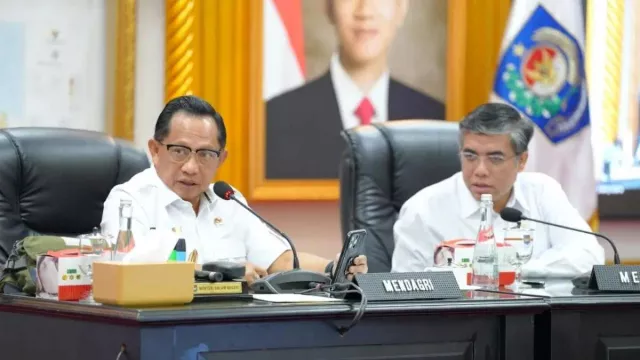 Tito Karnavian Beri Waktu 1 Pekan Penetapan Upah Minimum, Progres Dipelototi - GenPI.co