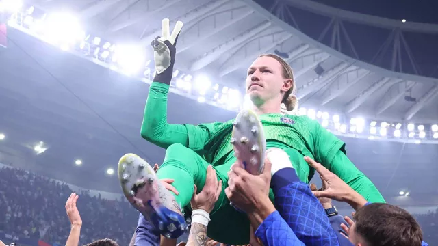 Kiper PSG Bawa Contekan Penalti saat Juara Piala Interkontinental - GenPI.co