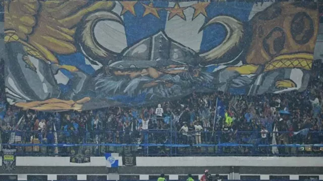 Bojan Hodak Harap GBLA Dipenuhi Suporter saat Persib Bandung vs Bhayangkara FC - GenPI.co