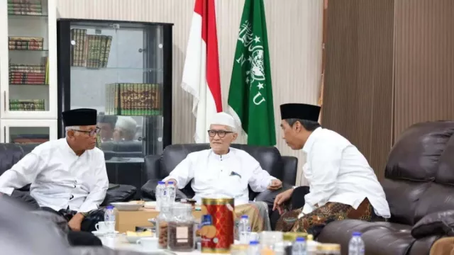 Pj Ketum PBNU Datangi Sejumlah Kiai di Jawa Timur untuk Konsolidasi - GenPI.co