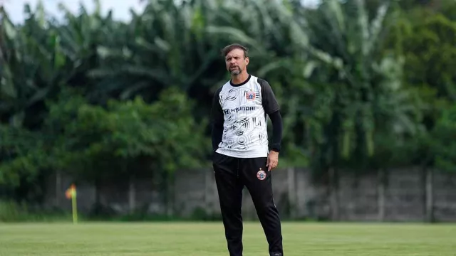 Persija Jakarta Ngebet Geser Borneo FC, 3 Poin Lawan Semen Padang Wajib Didapat - GenPI.co