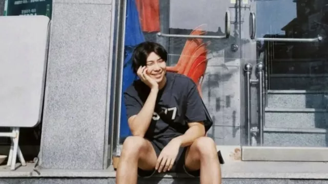 RM BTS Sempat Gagal Ujian SIM Karena Tidak Bisa Memarkir Mobil - GenPI.co