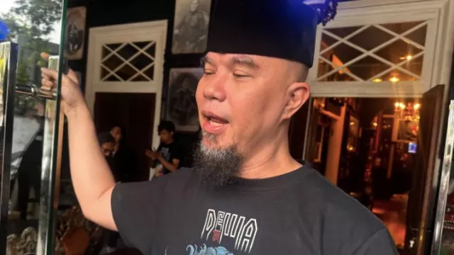 Segera Punya Cucu, Ahmad Dhani Mau Dipanggil Kiki - GenPI.co