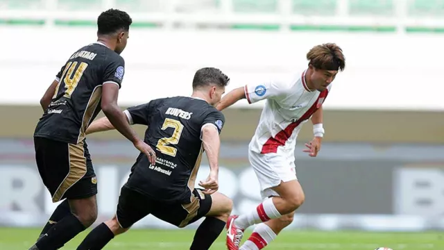 Milomir Seslija Evaluasi Total Persis Solo Seusai Dipermalukan Dewa United - GenPI.co