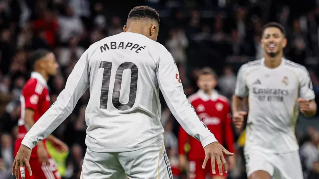  Dia Idola Saya - GenPI.co