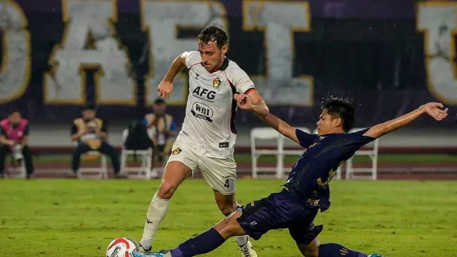 Debut Mengesankan, Zulfan Djiaulhaq Hidupkan Lini Tengah Persita Tangerang - GenPI.co